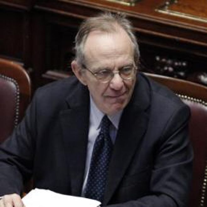 Padoan: piu&#039; crescita e meno tasse sul lavoro