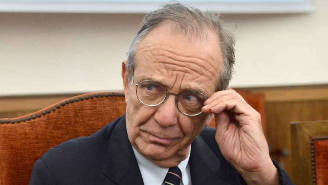 Stabilità, Padoan: nessun aumento di Iva e Imposte successione