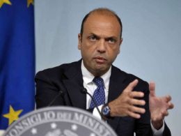 Concorsi in Esercito e Polizia, Stop all'altezza minima