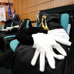 Cassa Forense, per gli avvocati senza reddito scatta l'obbligo di iscrizione