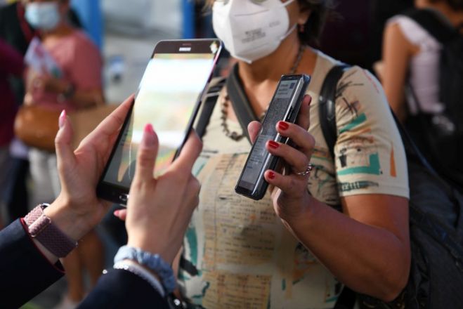 Dal 1° aprile stop al green pass per lavorare per chi ha meno di 50 anni