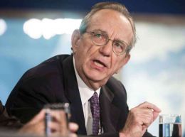 Pensioni, &egrave; ufficiale lo slittamento di 4 mesi